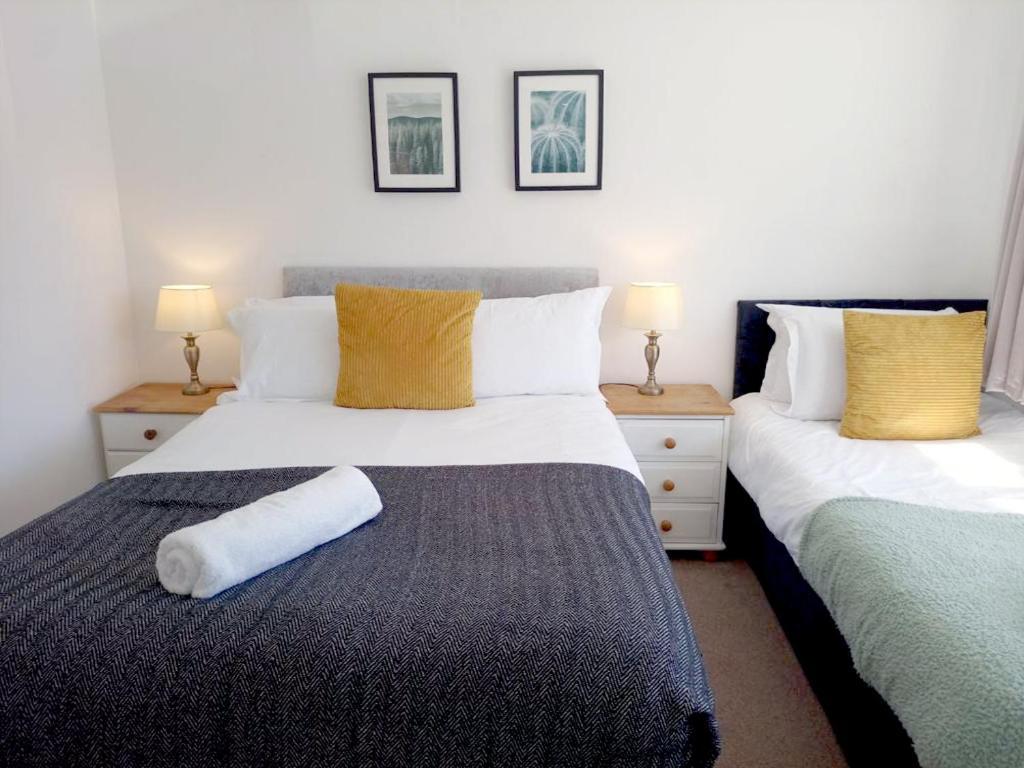 Cozy 4 Bedroom House In Smethwick With 4 Bathrooms Perfect For Contractors And Families Birmingham Esterno foto