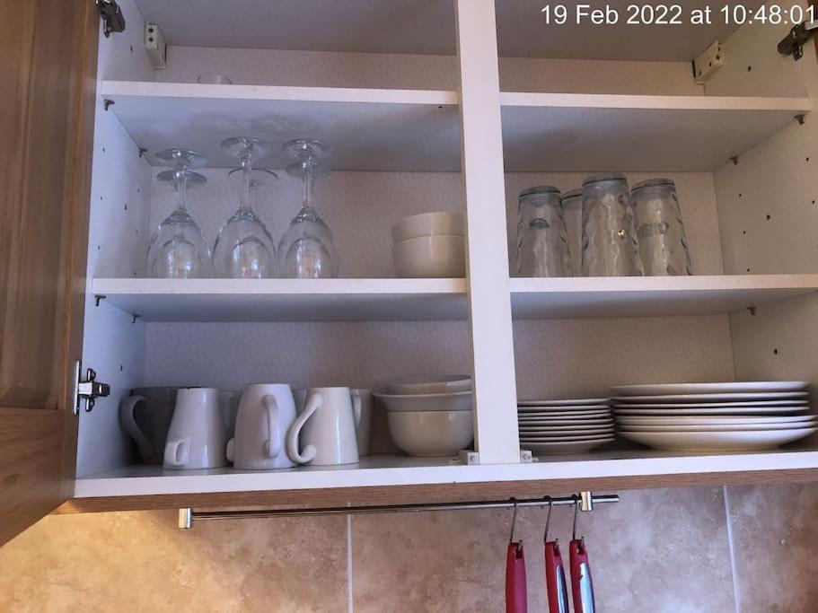 Cozy 4 Bedroom House In Smethwick With 4 Bathrooms Perfect For Contractors And Families Birmingham Esterno foto